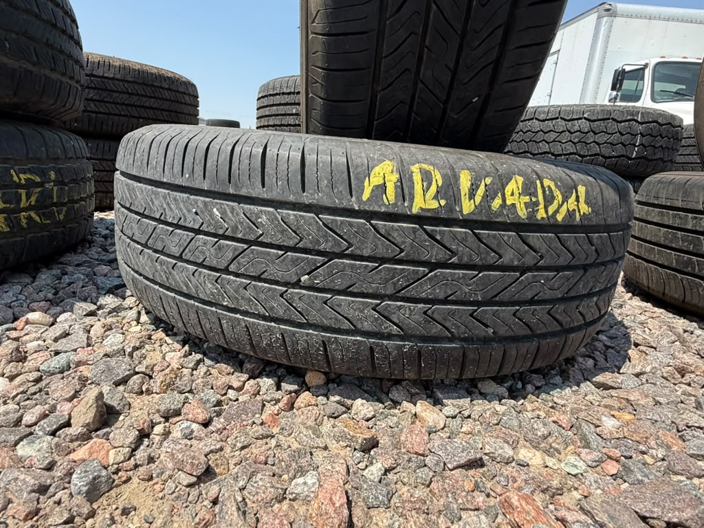 215/65R16 Pair (2 Used Tires) Toyo Extensa AS2