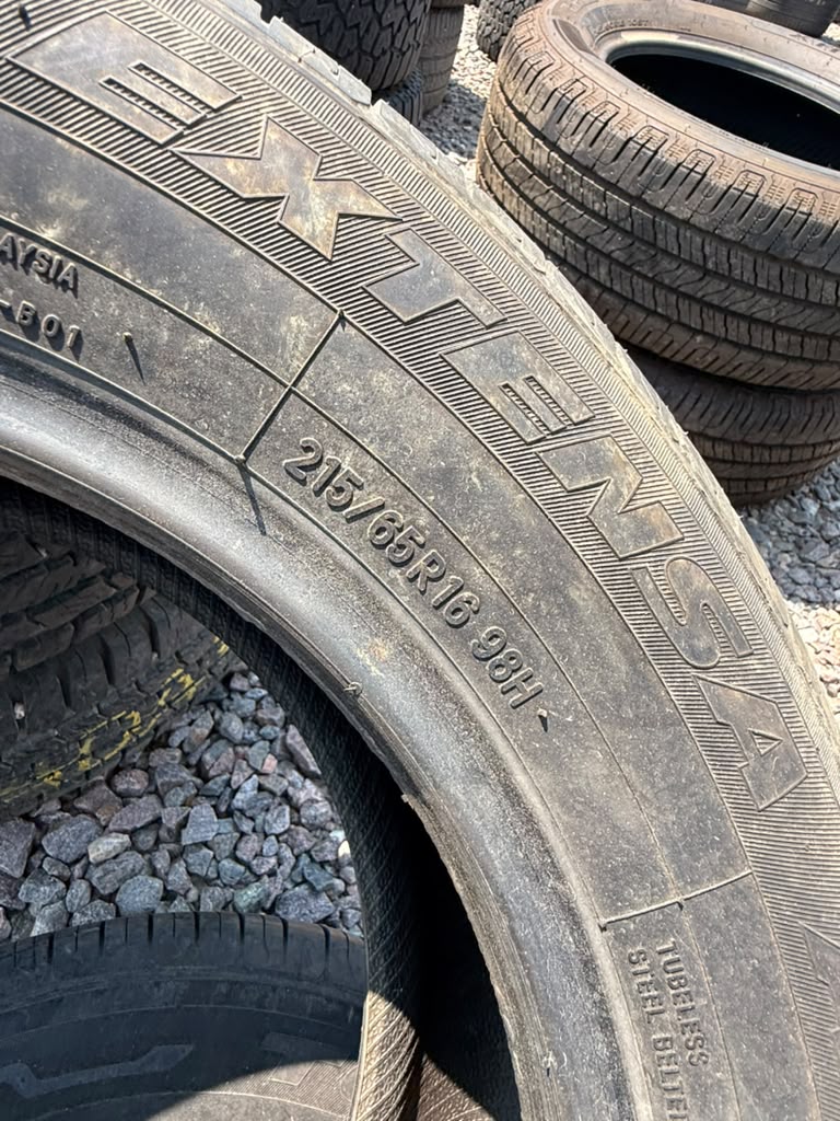 215/65R16 Pair (2 Used Tires) Toyo Extensa AS2