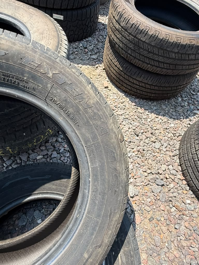 215/65R16 Pair (2 Used Tires) Toyo Extensa AS2