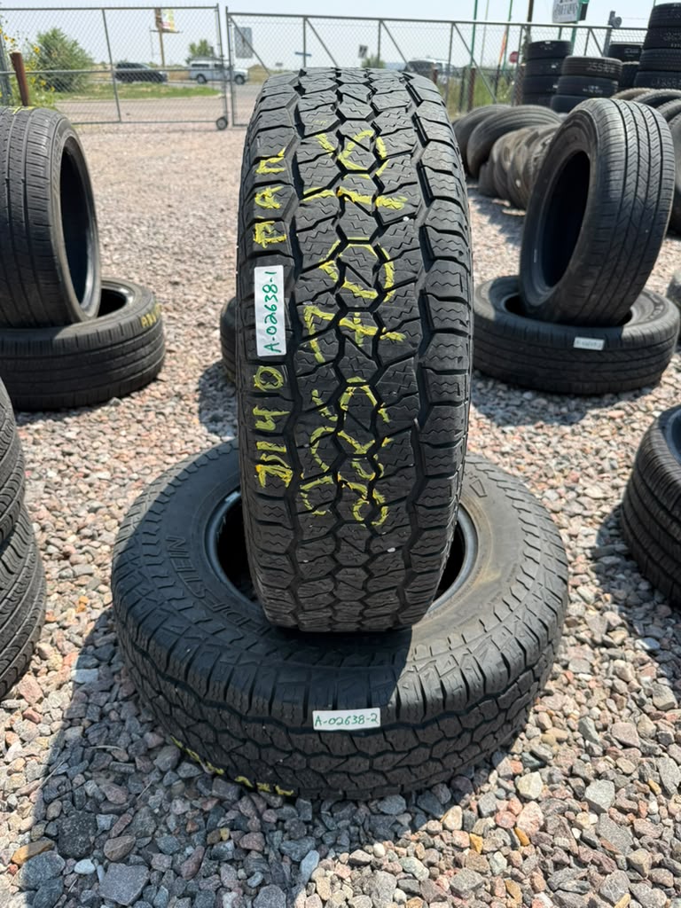 225/70R16 Pair (2 Used Tires) Vredestein Pinza