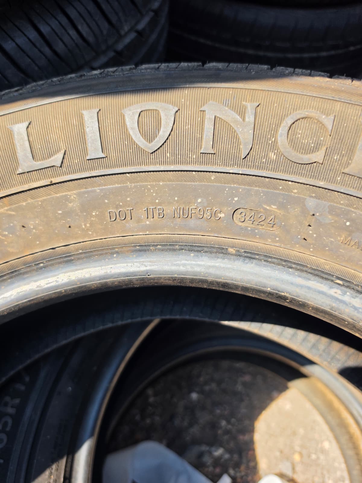 225/65R17 Pair (2 Used Tires) Lionhart Lionclaw HT