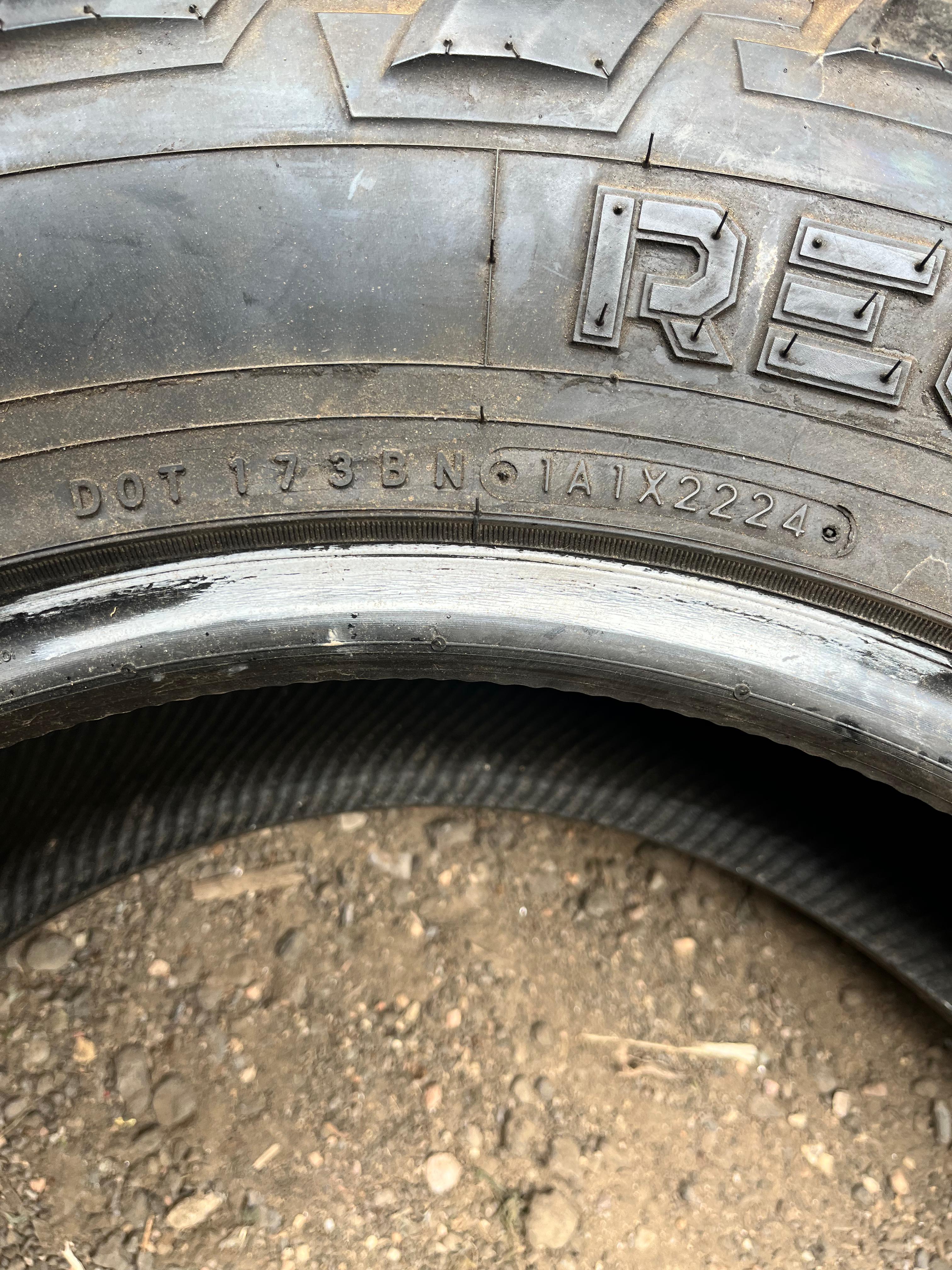 LT275/70R18 (3 Used Tires) Nitto Recon Grappler