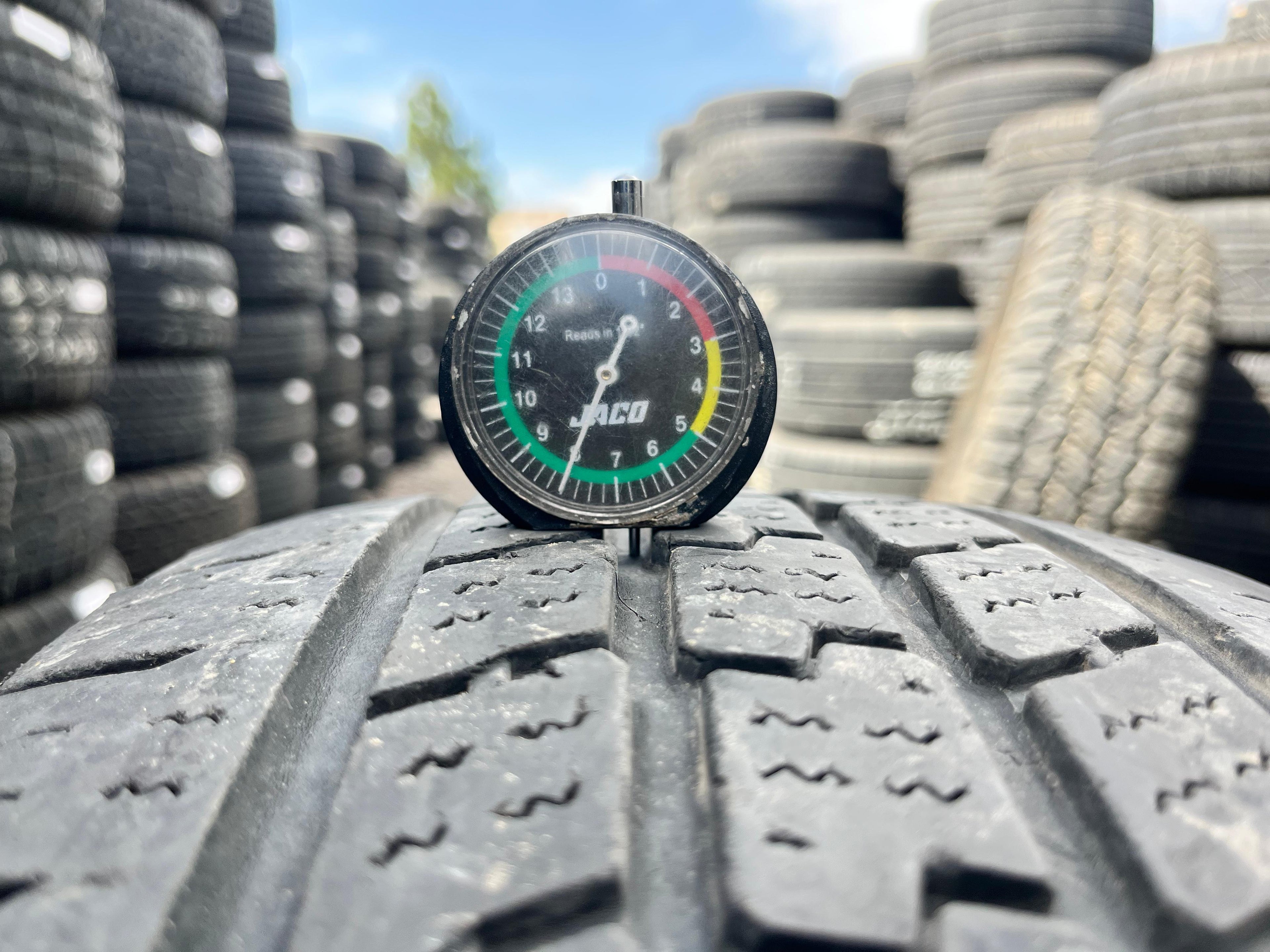 LT245/75R16 Single (1 Used Tire) Pathfinder