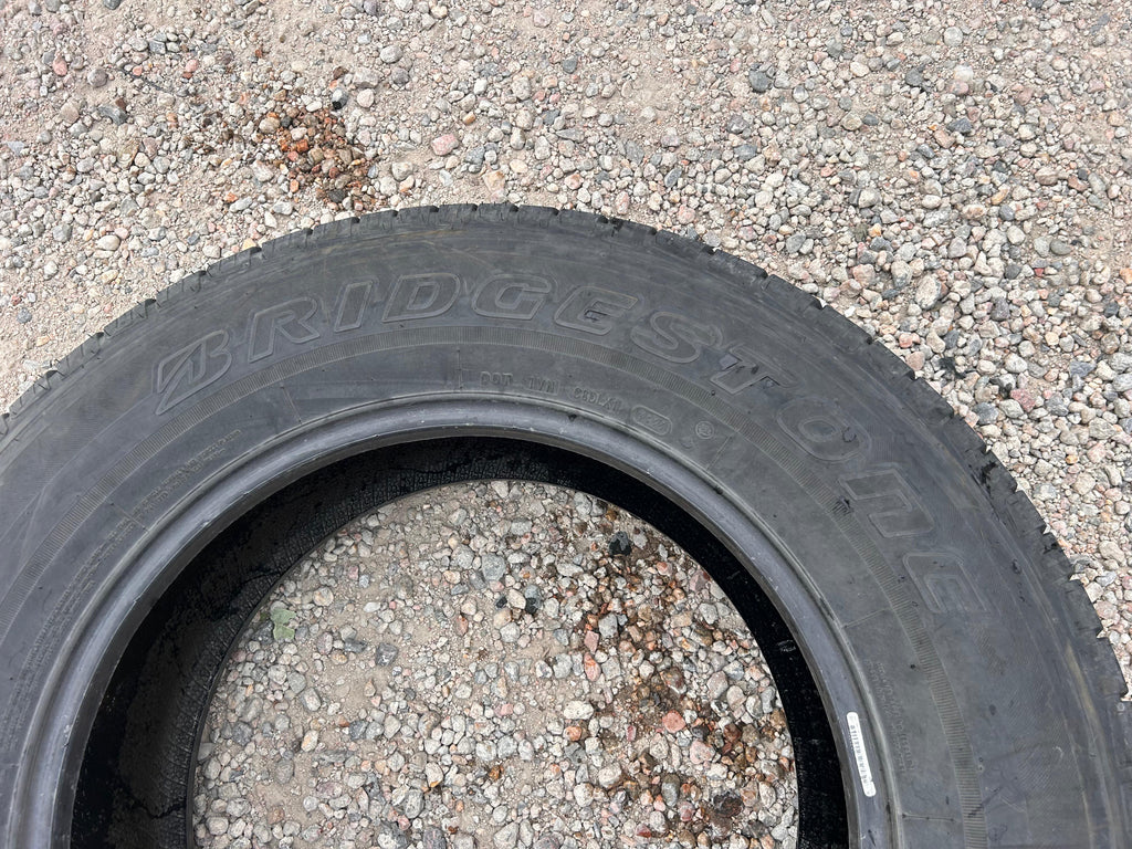 265/65R18 Single (1 Used Tire) Bridgestone Dueler LX