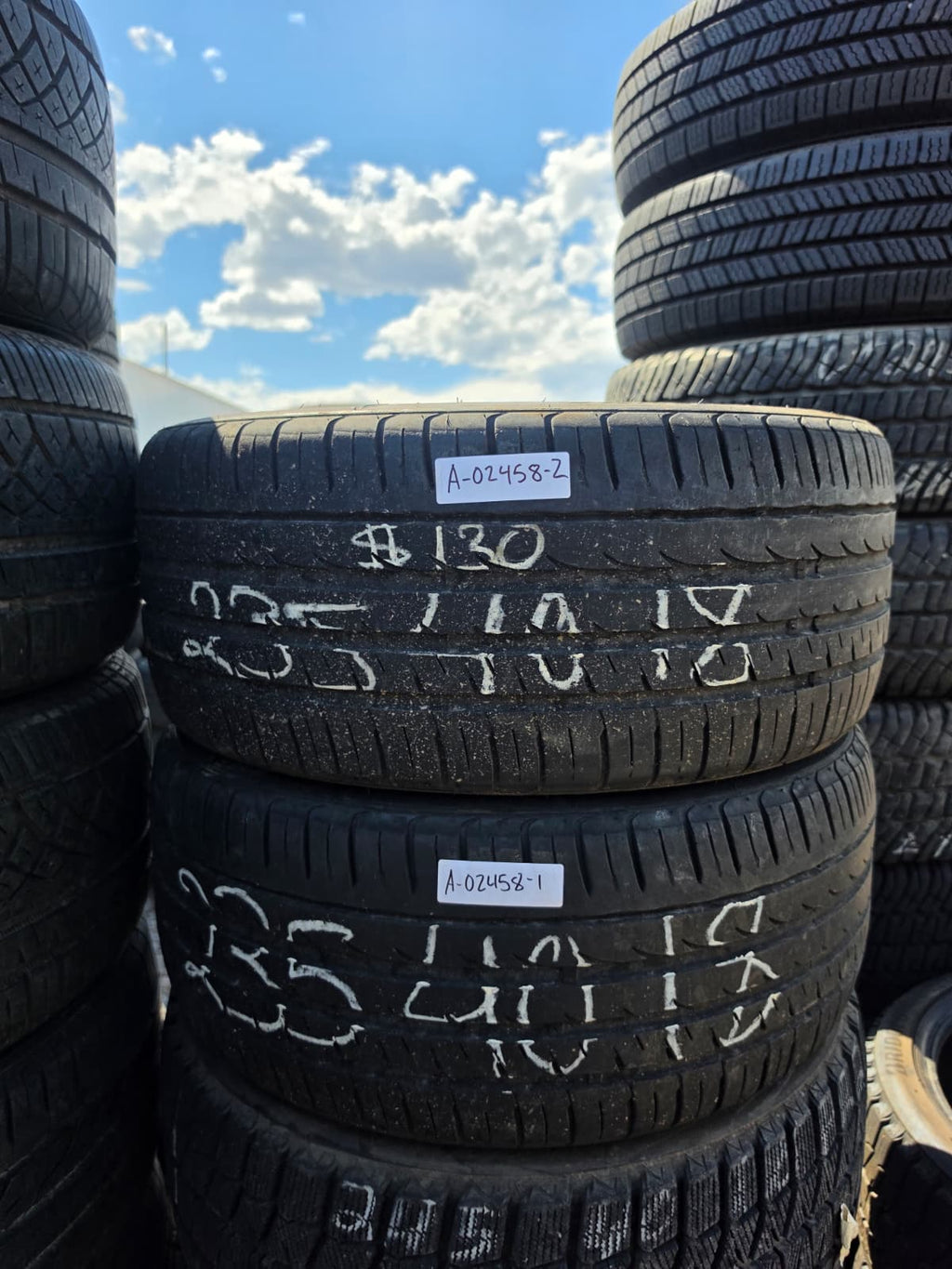 235/40R18 Pair (2 Used Tires) Sailun Atrezzo