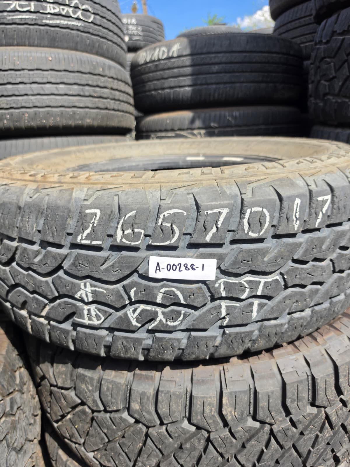 265/70R17 Single (1 Used Tire) Ironman All Country A/T