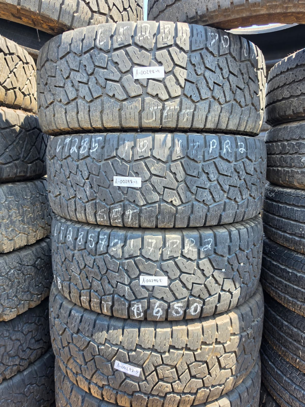 LT285/70R17 Set (4 Used Tires) Falken Wildpeak